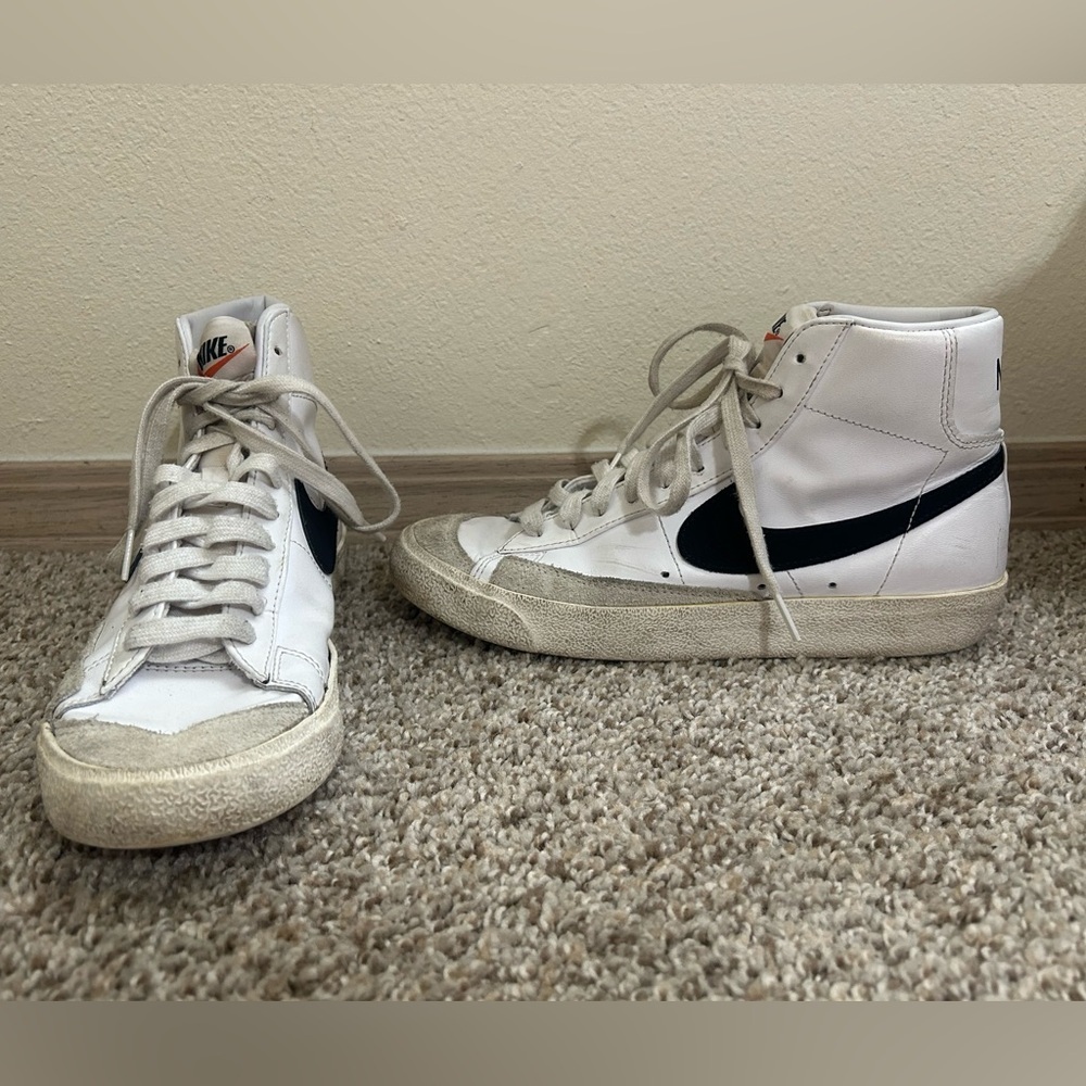 Nike Blazer Mid '77 Vintage White Black Men's Size 9 Lace Up Retro Sneaker Shoe